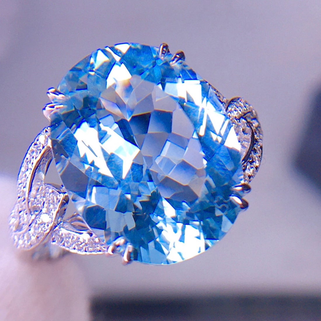 14k Gold 6.5 Ct Natural Aquamarine & Diamond Ring - 2