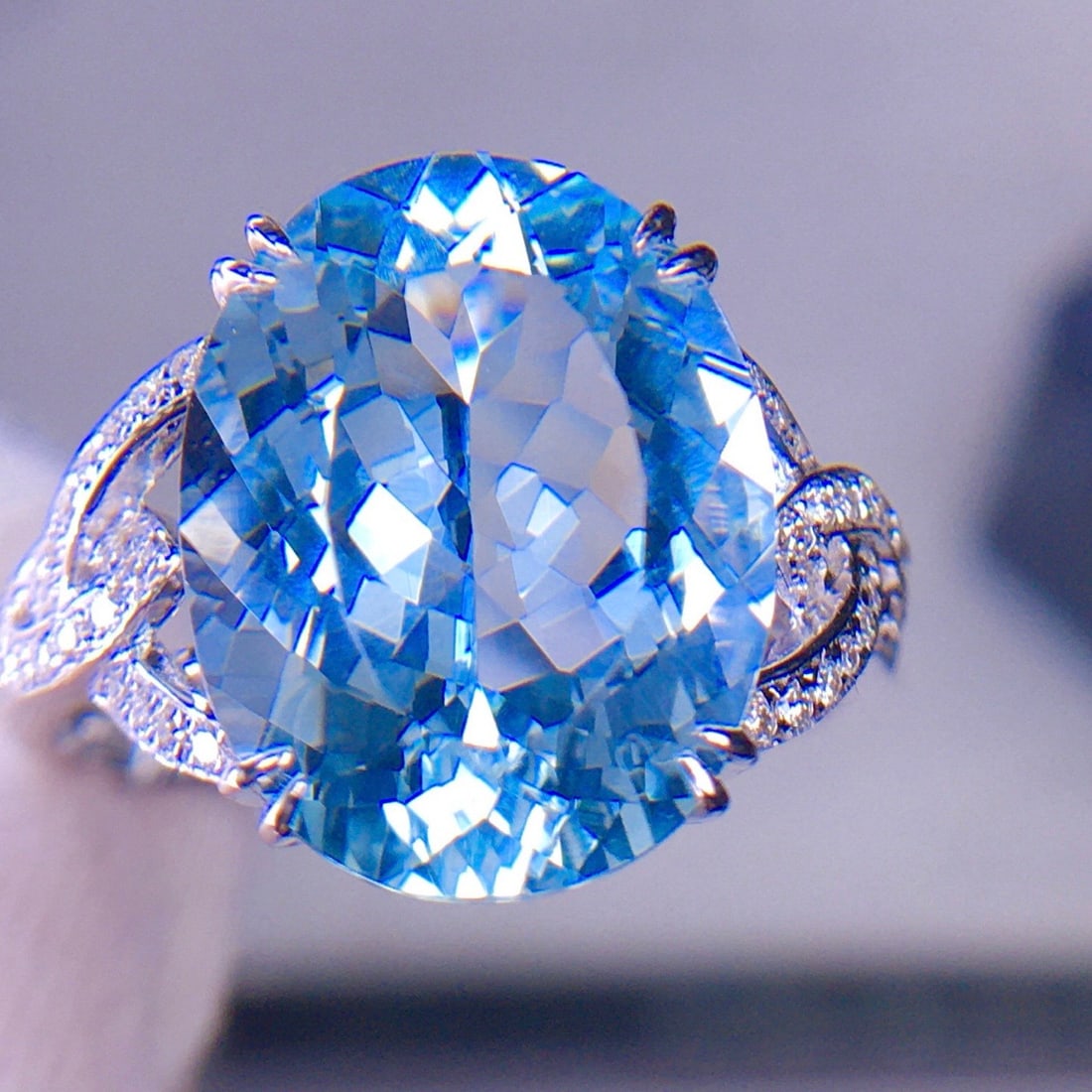 14k Gold 6.5 Ct Natural Aquamarine & Diamond Ring - 6