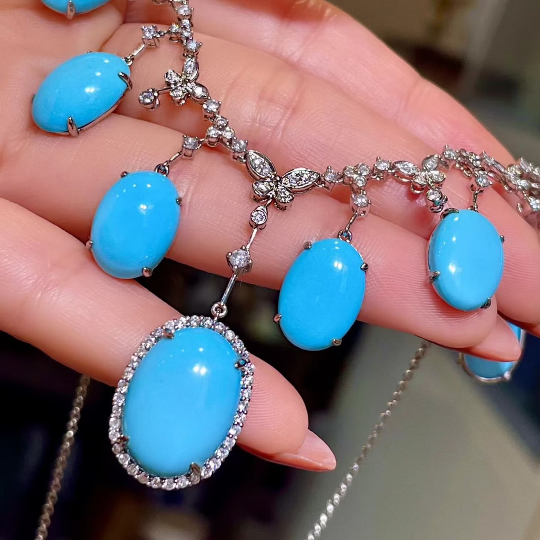 14k Gold 44.82 Ctw Natural Blue Turquoise & Diamond Necklace - 4