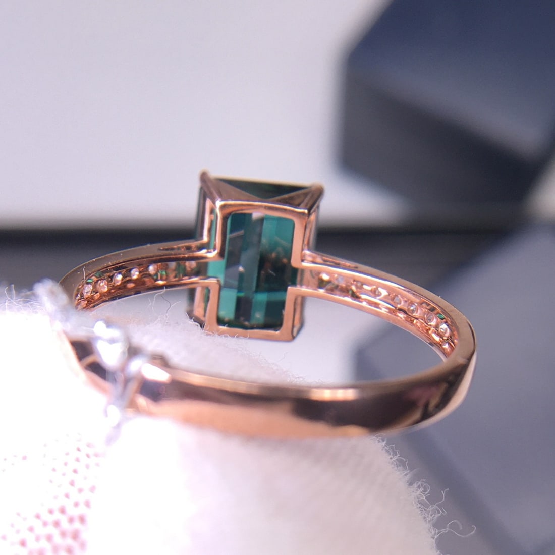 14k Gold 3.2 Ct Natural Tourmaline & Diamond Ring - 6