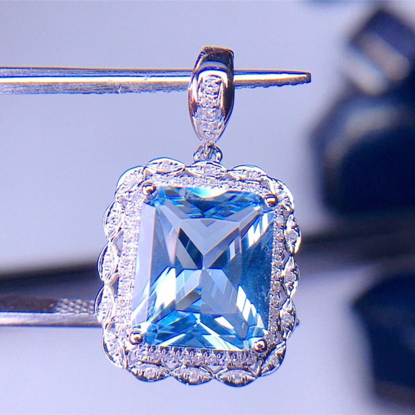 14k Gold 3.2 Ct Natural Aquamarine & Diamond Pendant( Without Chain ) - 2