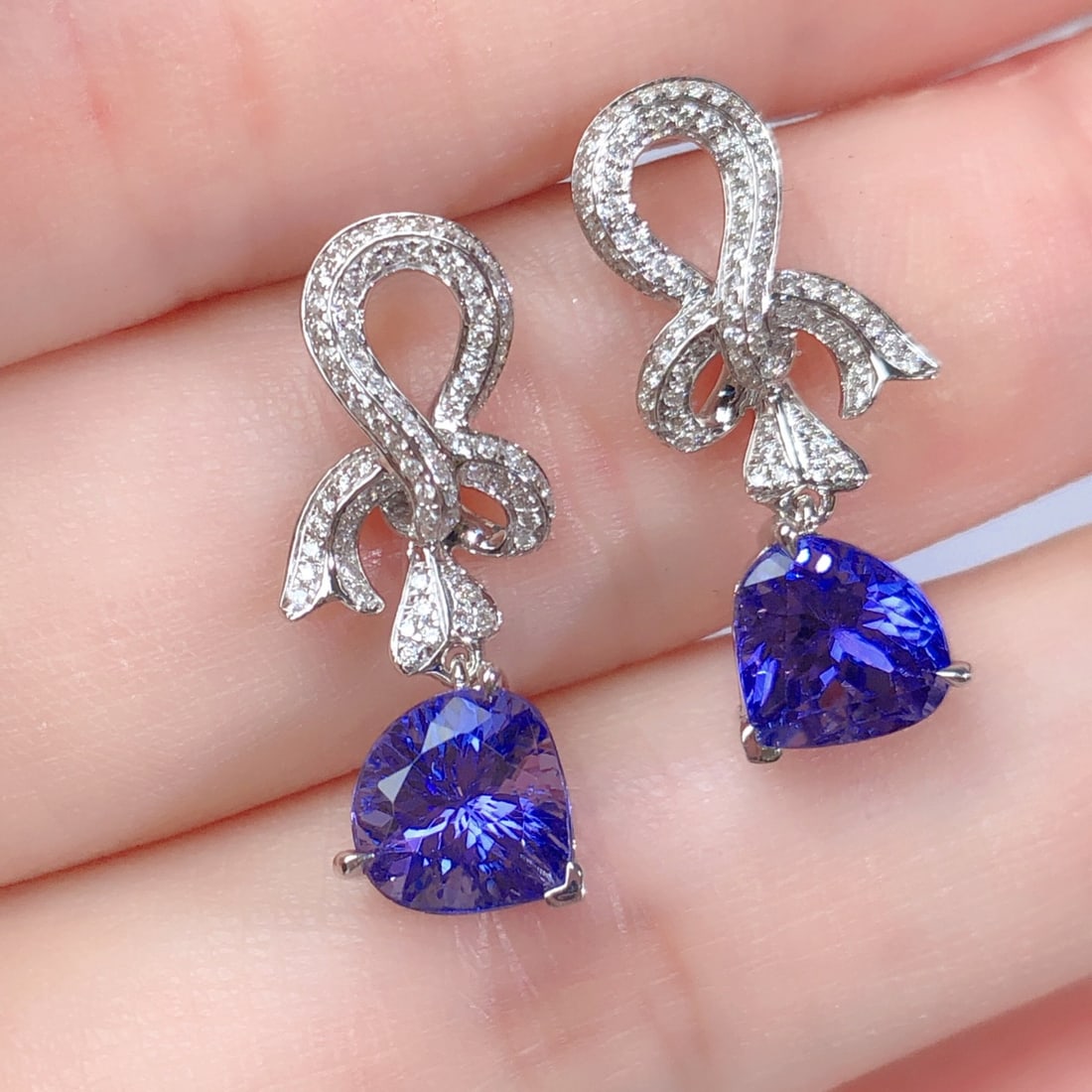 14k Gold 3.70 Ctw Natural Tanzanite & Diamond Earrings - 3