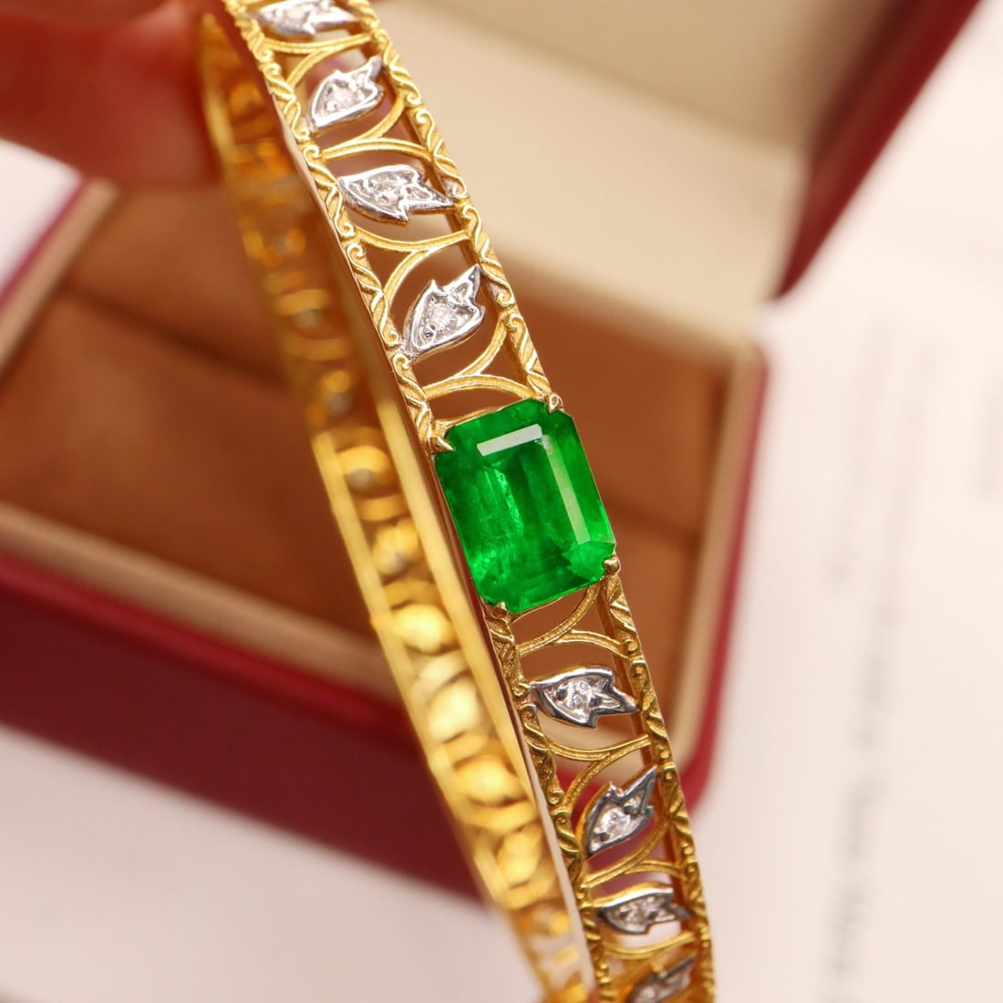 14k Gold 1.96 Ctw Vivid Green Natural Emerald & Diamond Bangle - 3