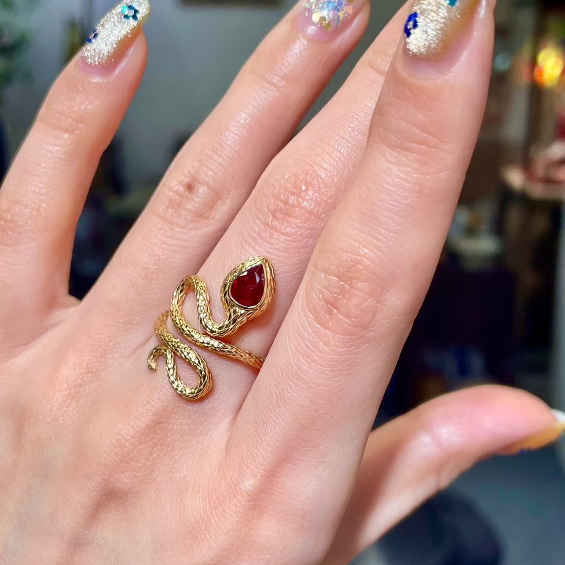 14k Gold 0.7 Ct Natural Ruby & Snake Ring - 4