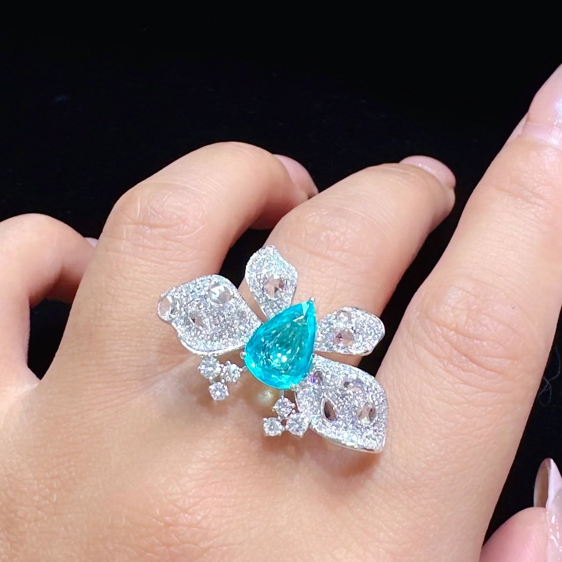 14k Gold 3.30 Ctw Natural Paraiba Tourmaline & Diamond Ring - 4