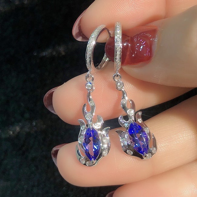 14k Gold 1.58 Ctw Natural Tanzanite & Diamond Earrings - 3
