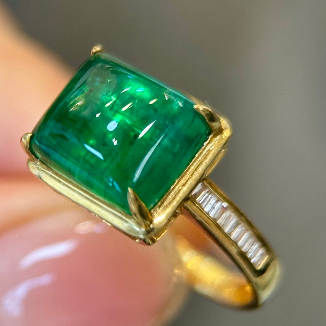 14k Gold 5.00 Ct Natural Emerald & Diamond Ring - 4
