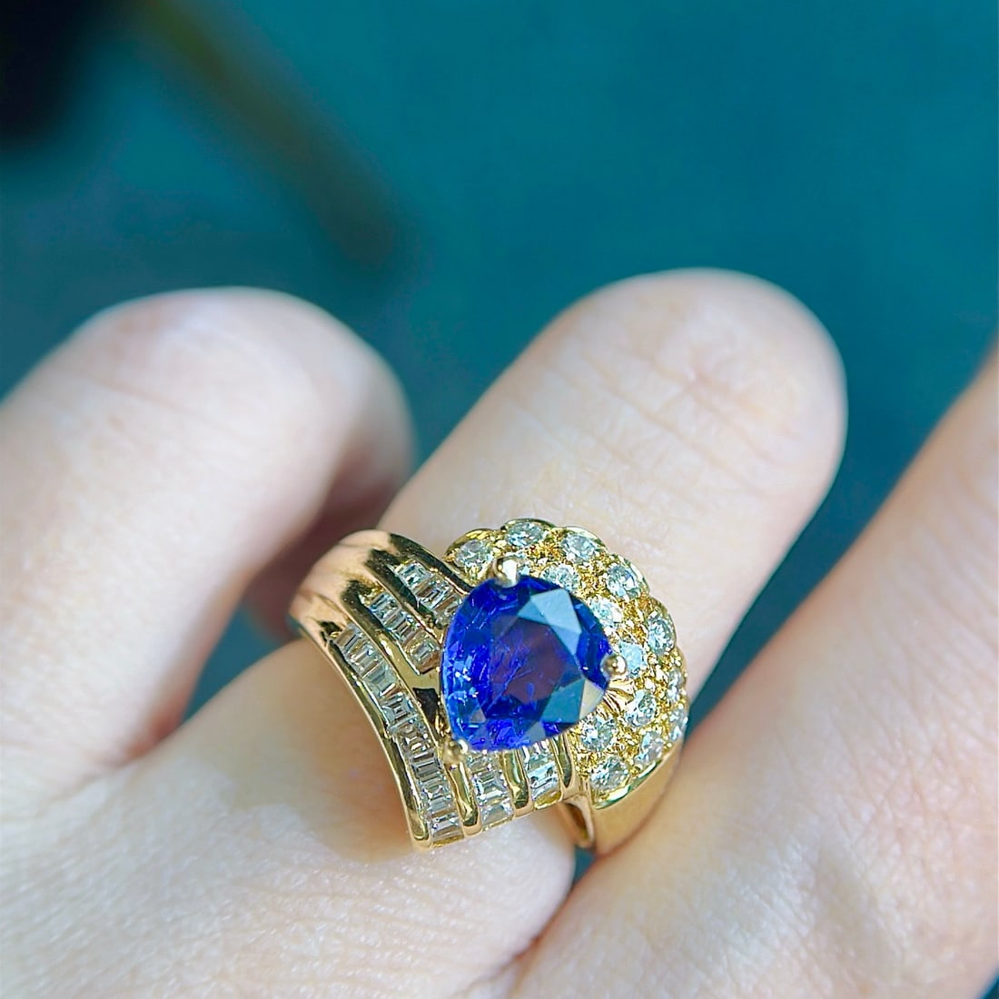 14k Gold 3.04 Ctw Natural Sapphire & Diamond Ring - 6