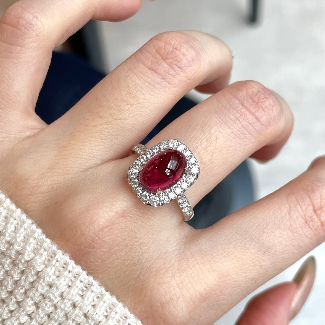 14k Gold 3.7 Ctw Natural Tourmaline & Diamond Ring: Ref:231130204 // gold content:14k gold // ring size:7. 25us // // main gemstone:tourmaline // shape:oval // carat weight:3. 2ct // color:red // treatment:natural // // adjacent gemstone 2 : diamond //