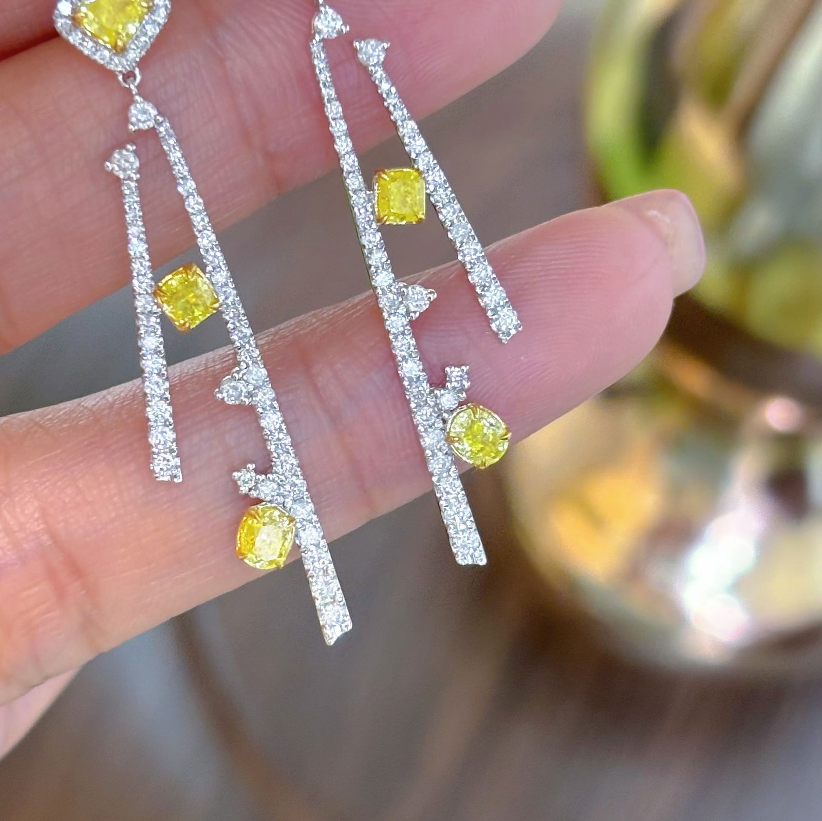 14k Gold 2.5 Ct Natural Color Diamond Earrings - 3