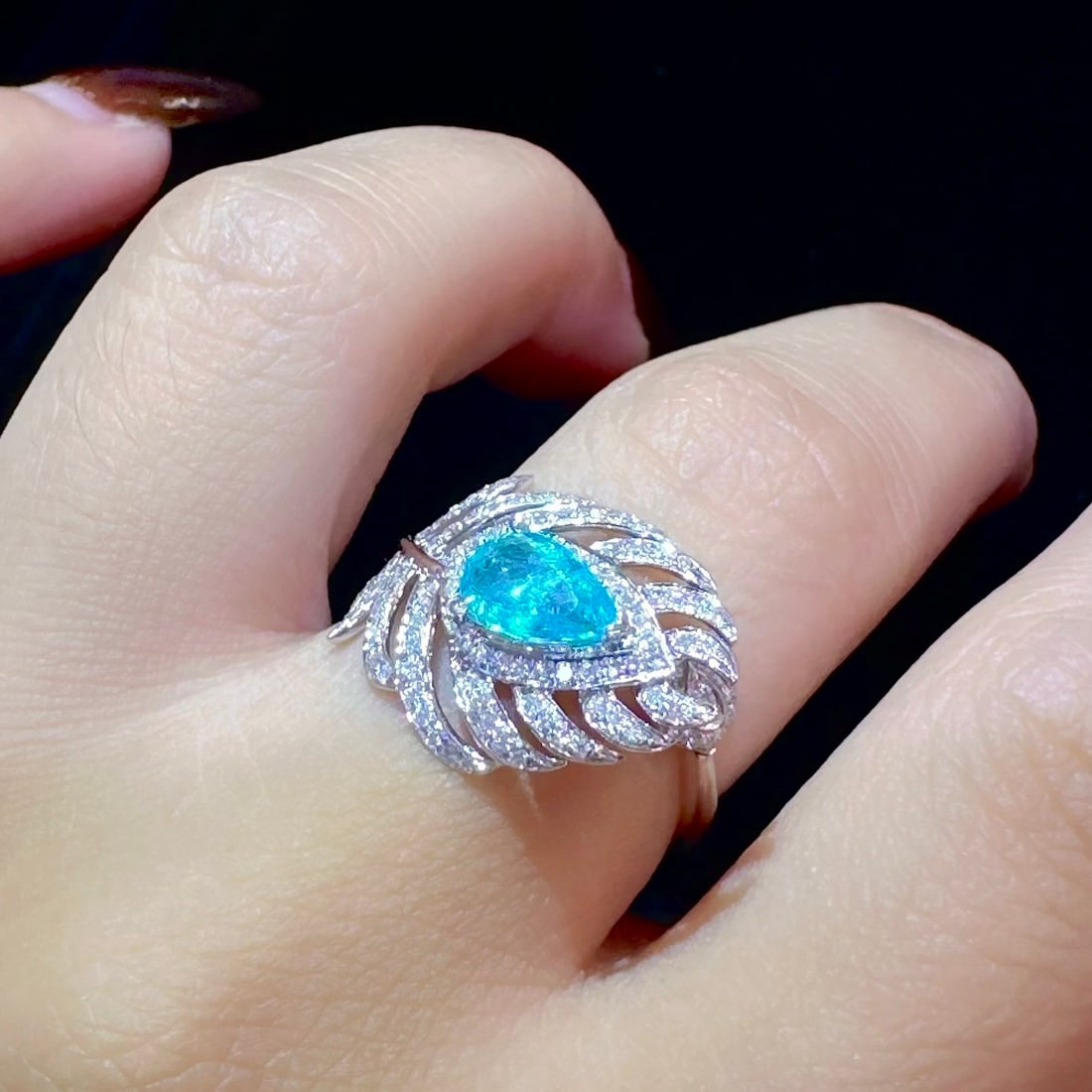 14k Gold 1.35 Ctw Natural Paraiba Tourmaline & Diamond Ring - 2