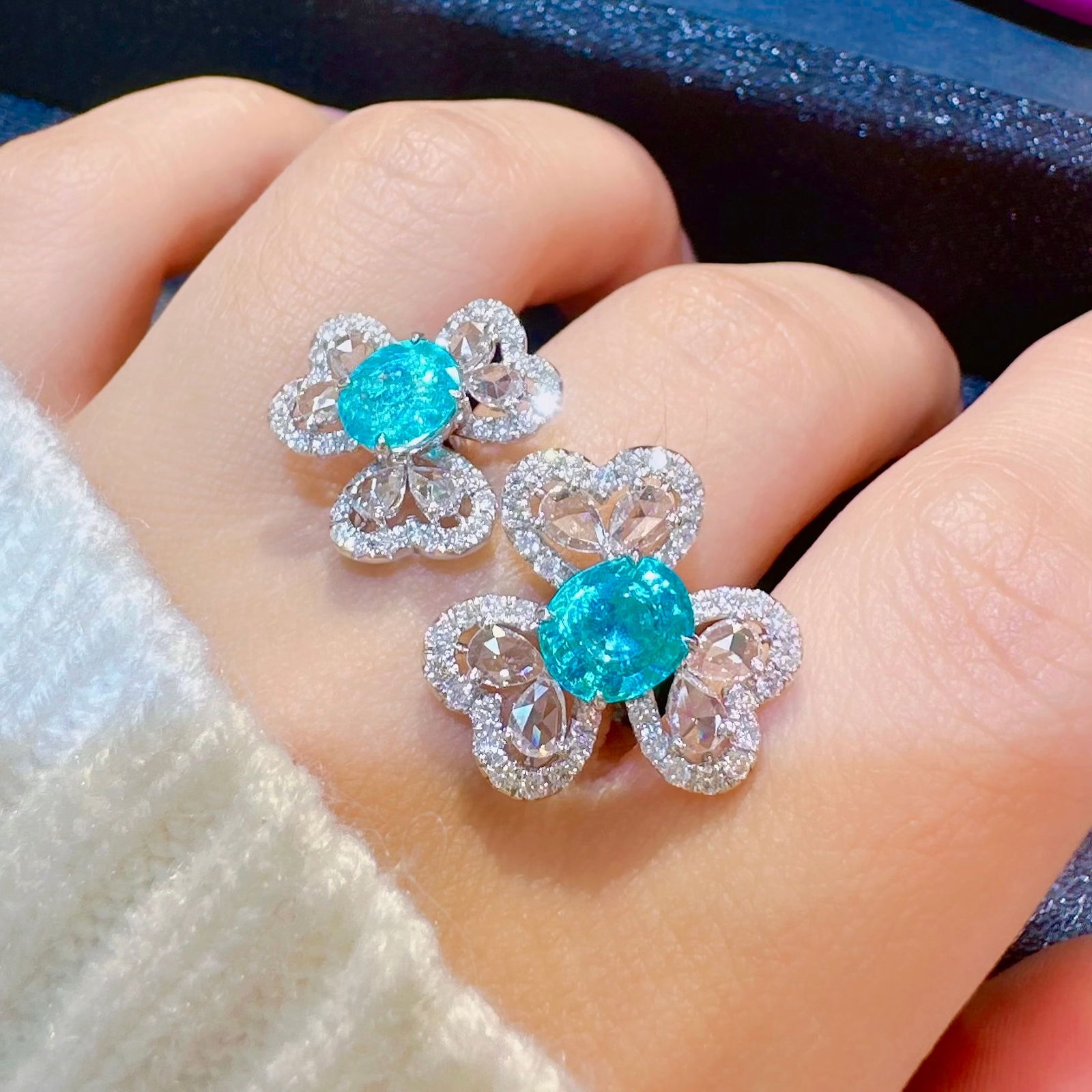 14k Gold 3.43 Ctw Natural Paraiba Tourmaline & Diamond Ring - 4