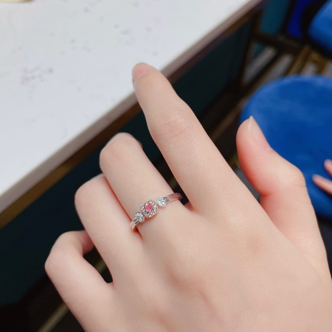 14k Gold 0.16 Ctw Natural Pink Diamond & Diamond Ring - 4