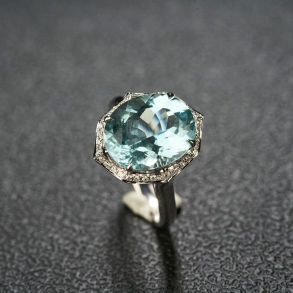 14k Gold 4.69 Ct Natural Aquamarine & Diamond Ring - 7