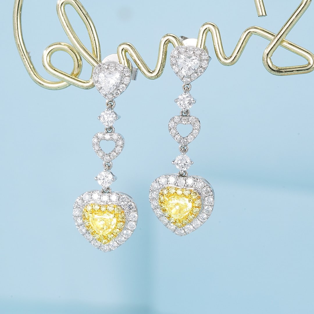 14k Gold 1.22 Ctw Natural Yellow Diamond & Diamond Earrings: Ref:231130249 // gold content:14k gold // main gemstone:yellow diamond // shape:heart // carat weight:0. 40ct // color:yellow // treatment:natural // // adjacent gemstone 2 : diamond //
