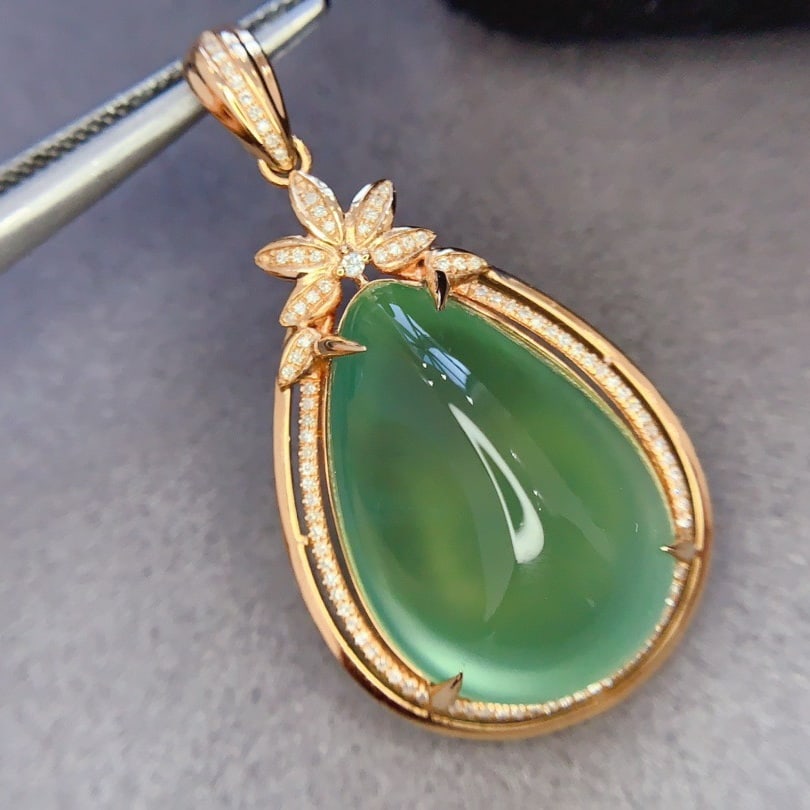 14k Gold 24.5 Ct Natural Prehnite & Diamond Pendant( Without Chain ) - 2