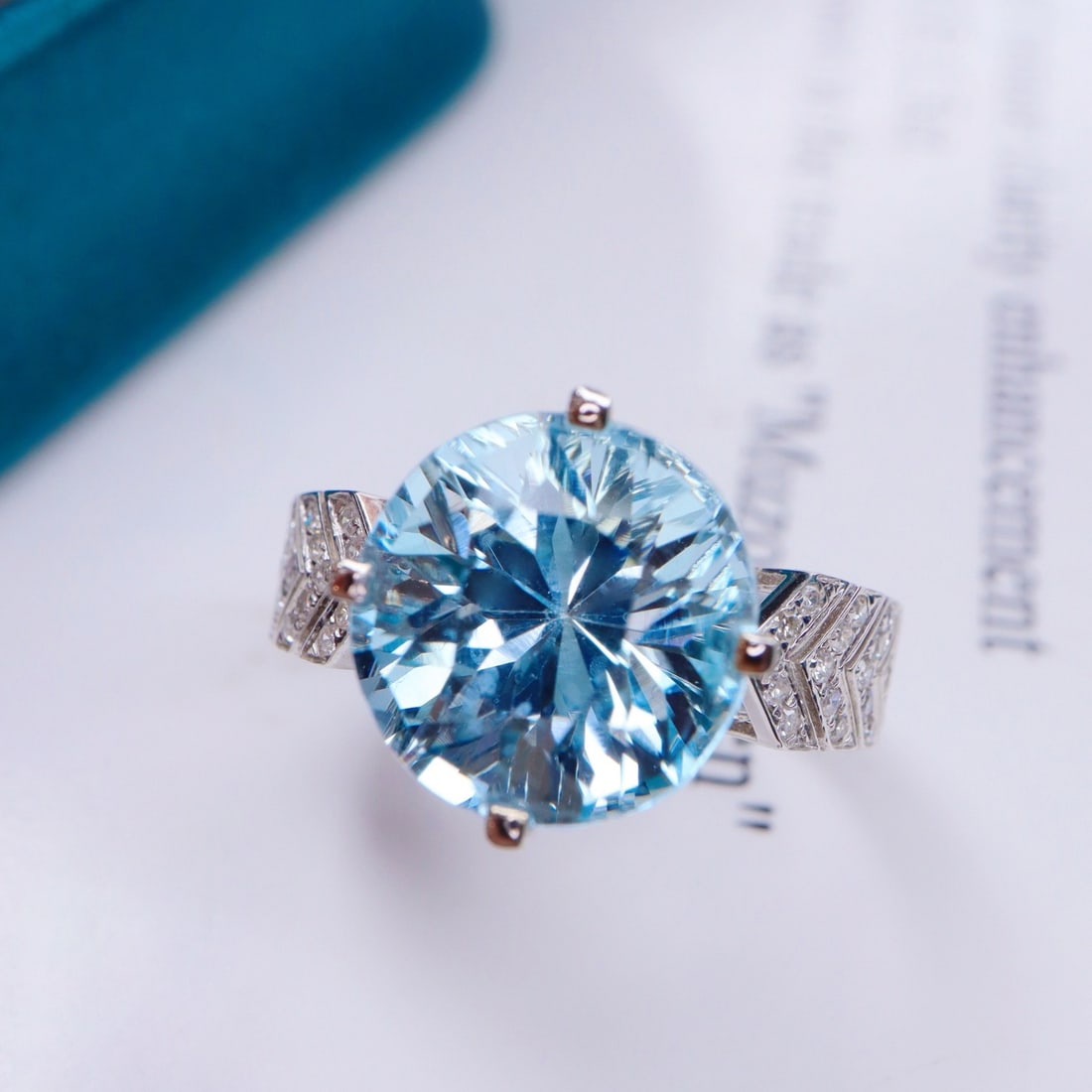 14k Gold 5.57 Ctw Natural Aquamarine & Diamond Ring - 2