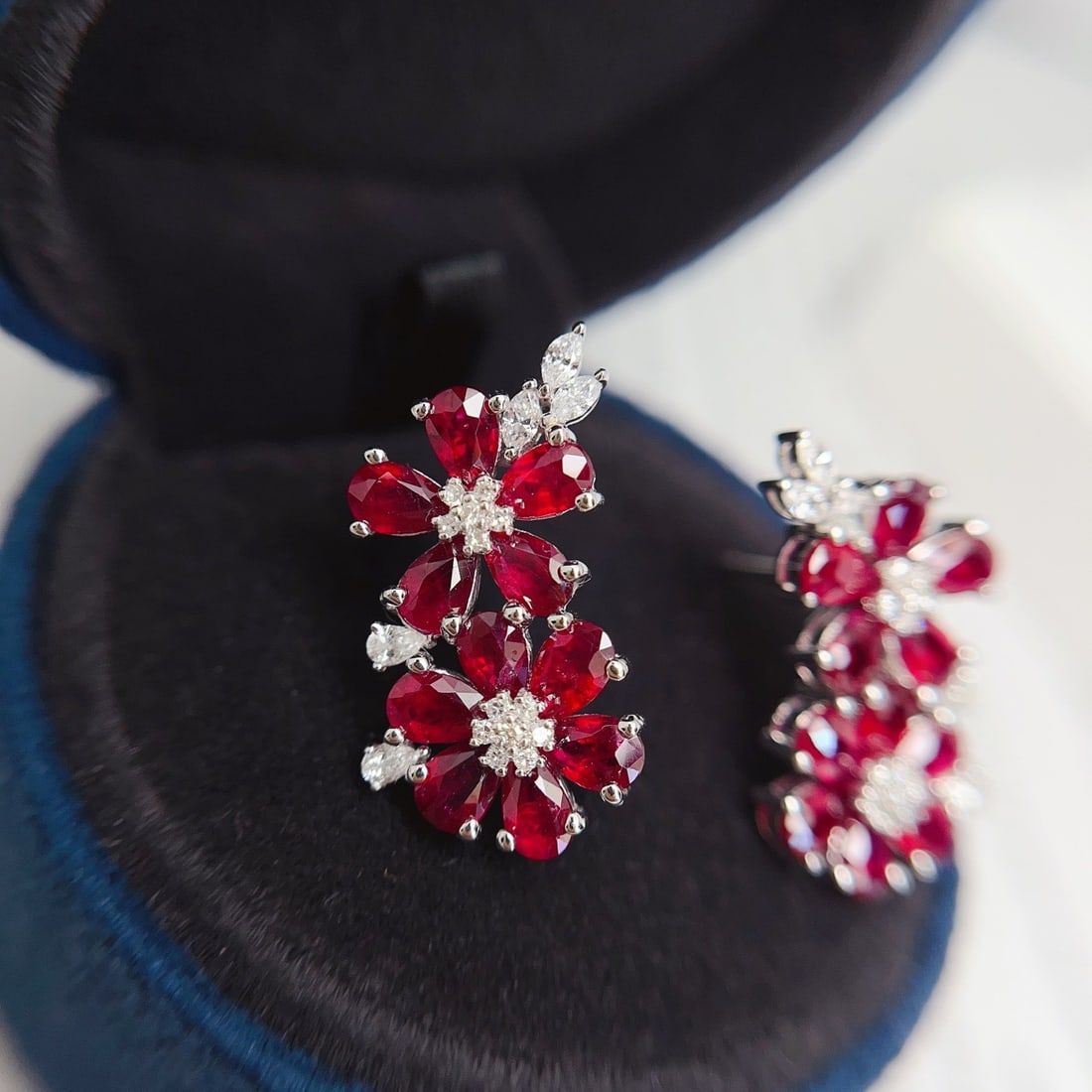 14k Gold 6.00 Ct Natural Ruby & Diamond Earrings - 3