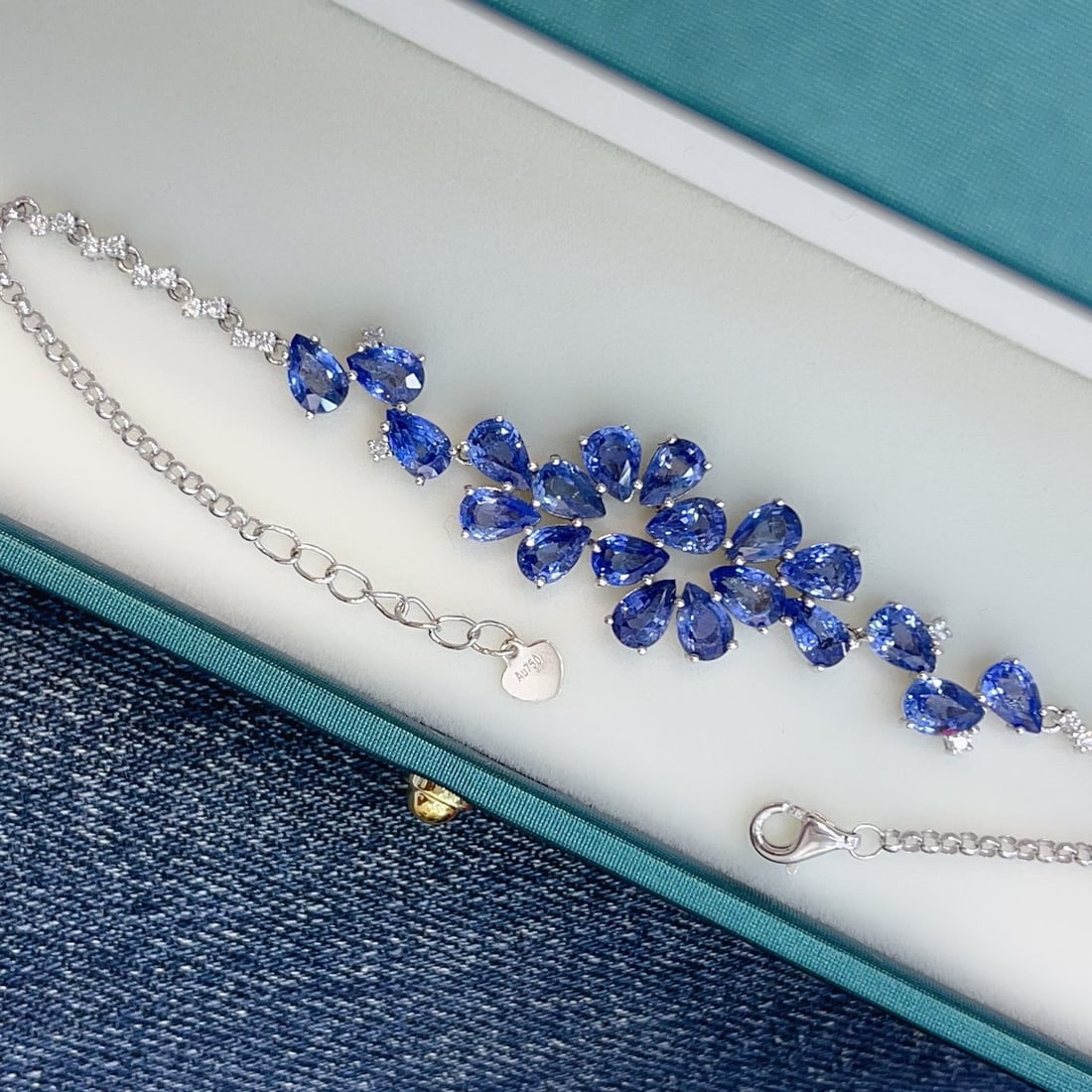 14k Gold 10.85 Ct Natural Sapphire & Diamond Bracelet - 3