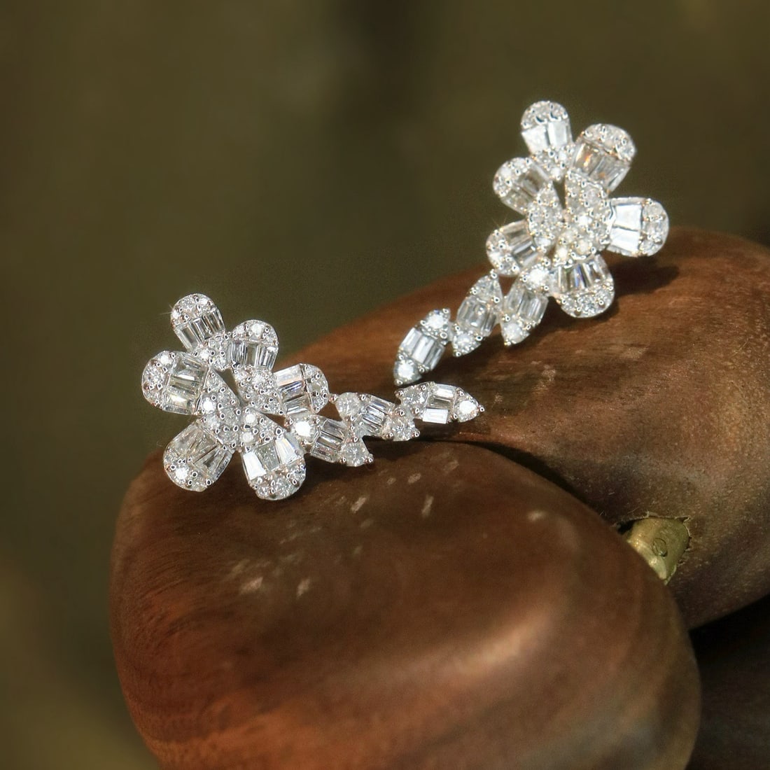 14k Gold 1.1 Ct Natural H Diamond Earrings - 7