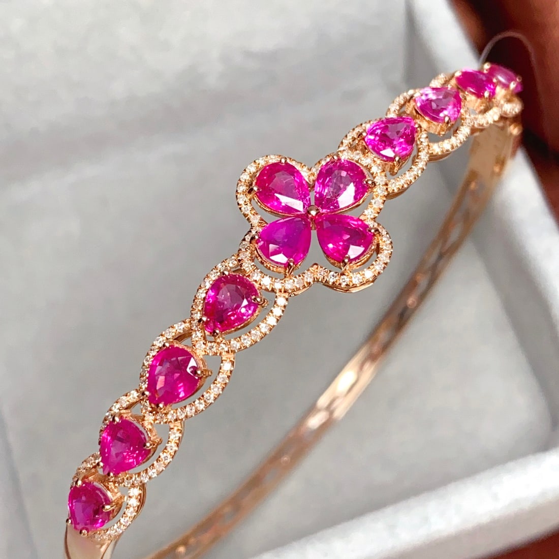 14k Gold 6.30 Ct Natural Ruby & Diamond Bangle - 3