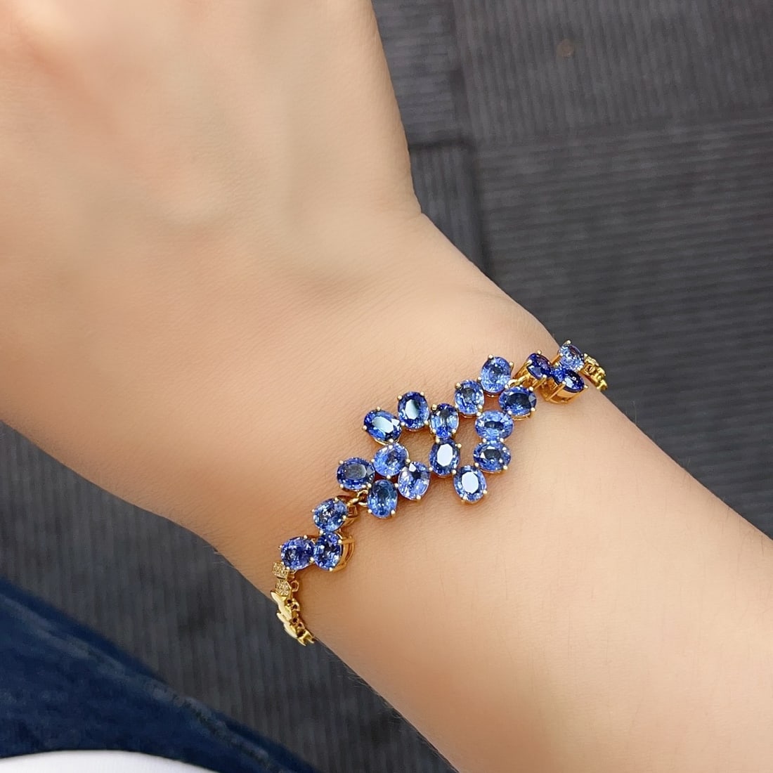 14k Gold 11.00 Ct Natural Sapphire & Diamond Bracelet - 5