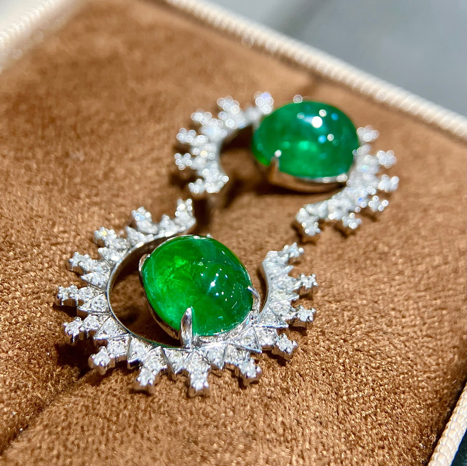 14k Gold 6.66 Ctw Vivid Green Natural Emerald & Diamond Earrings - 5