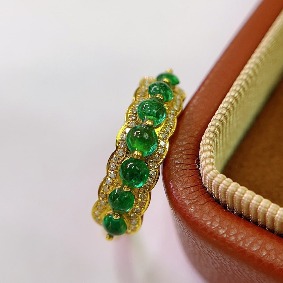 14k Gold 1.00 Ct Natural Emerald & Diamond Ring - 2