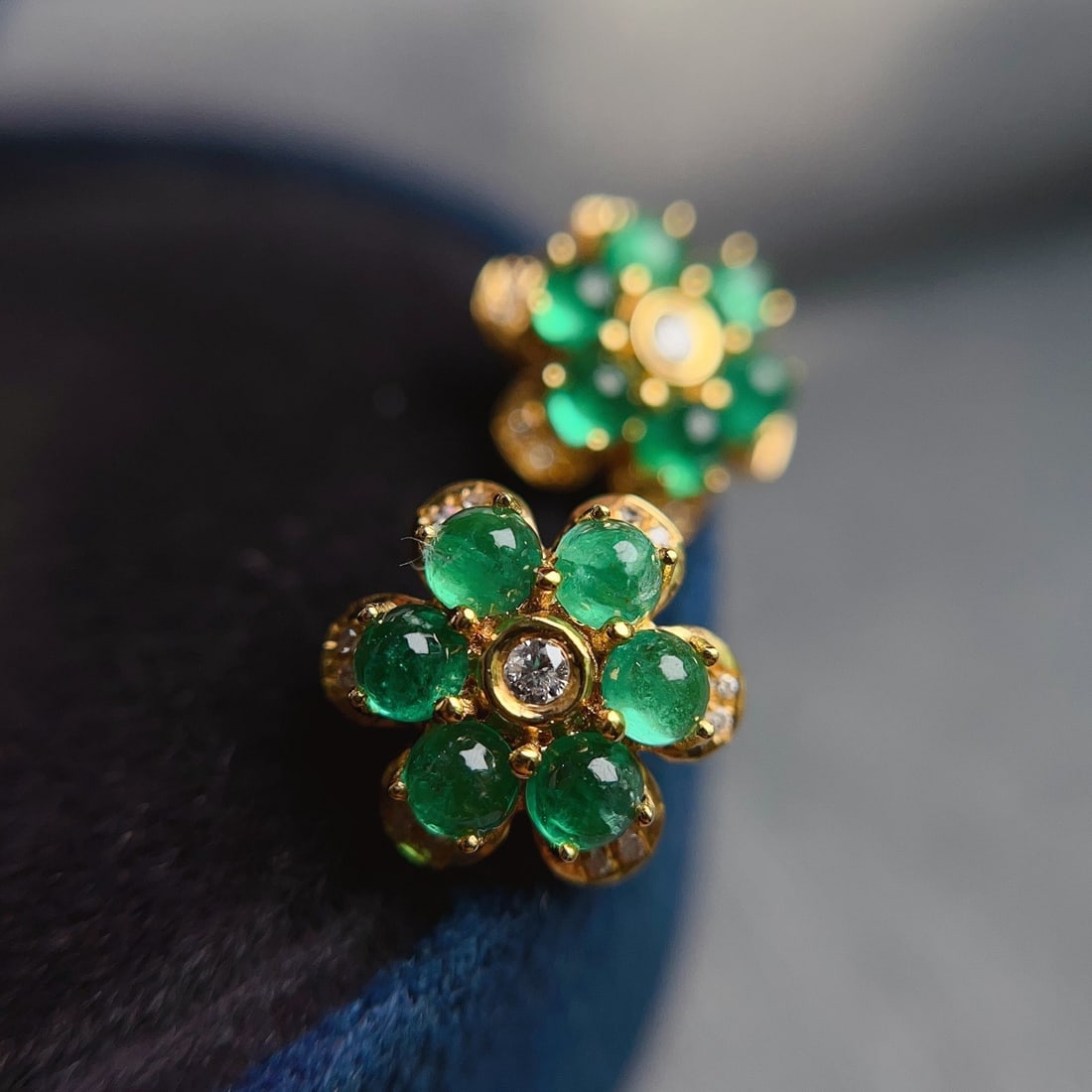 14k Gold 1.50 Ct Natural Emerald & Diamond Earrings - 2