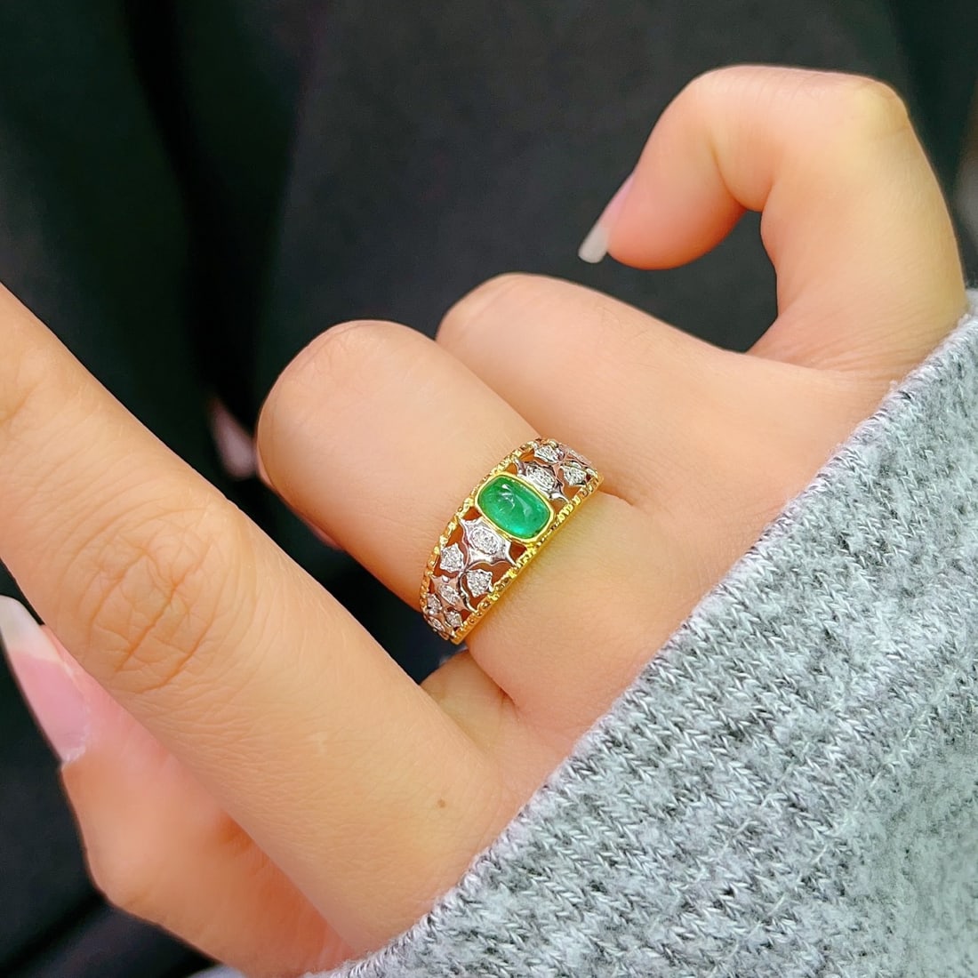 14k Gold 0.70 Ct Natural Emerald & Diamond Ring - 6