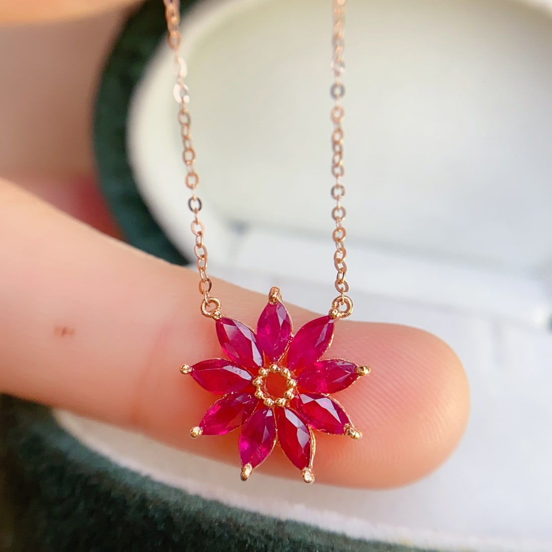 14k Gold 1.80 Ct Natural Ruby Necklace - 2