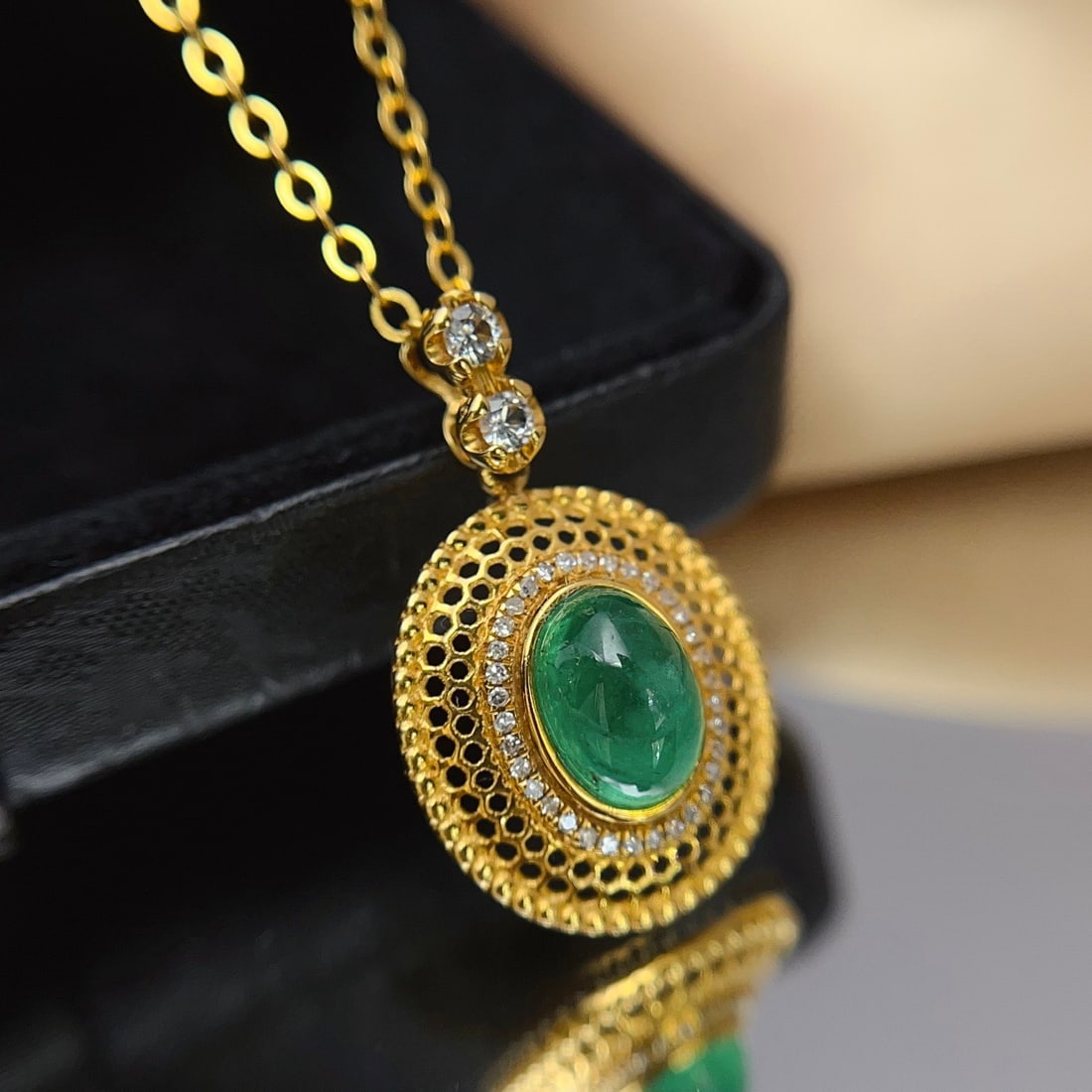 14k Gold 1.30 Ct Natural Emerald & Diamond & Sapphire Pendant( Without Chain ): Ref:231130355 // gold content:14k gold // main gemstone:emerald // shape:oval // carat weight:1. 30ct // color:green // treatment:natural // // adjacent gemstone 2 : diamond // number of stones:37