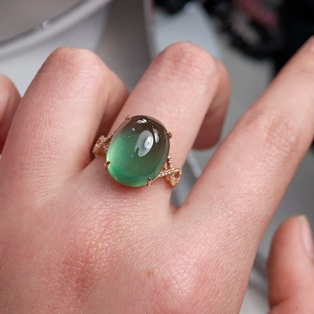 14k Gold 12.3 Ct Natural Prehnite & Diamond Ring - 4