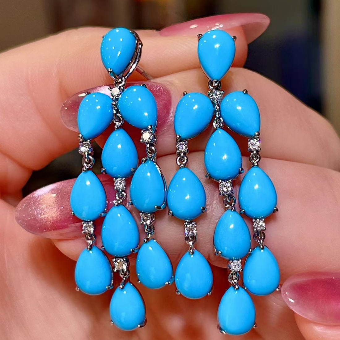 14k Gold 13.85 Ctw Natural Blue Turquoise & Diamond Earrings: Ref:231130386 // gold content:14k gold // main gemstone:blue turquoise // shape:pear // carat weight:13. 62ct // color:blue // treatment:natural // // adjacent gemstone 2 : diamond // shape:round