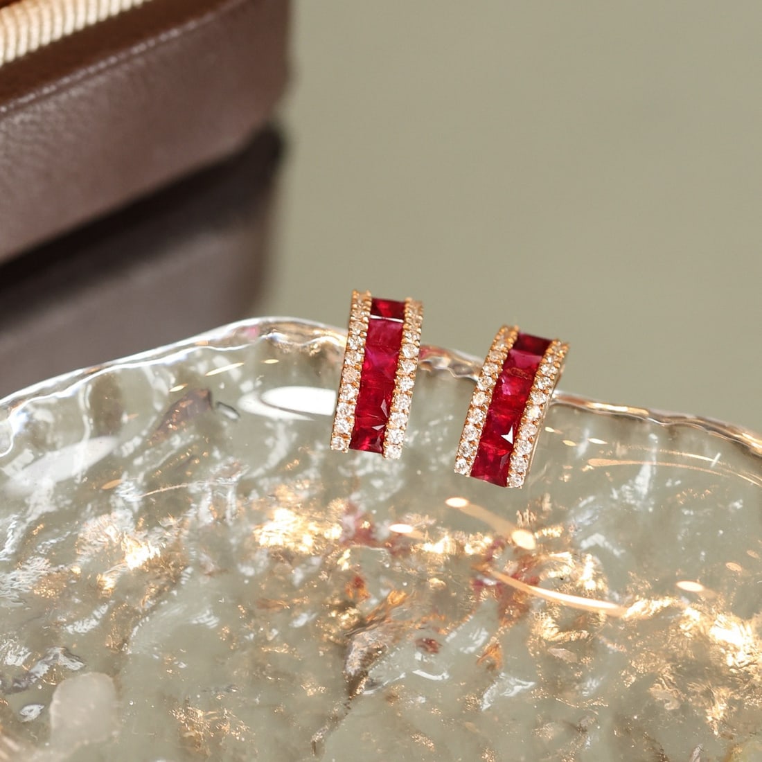 14k Gold 0.93 Ctw Natural Ruby & Diamond Earrings - 4