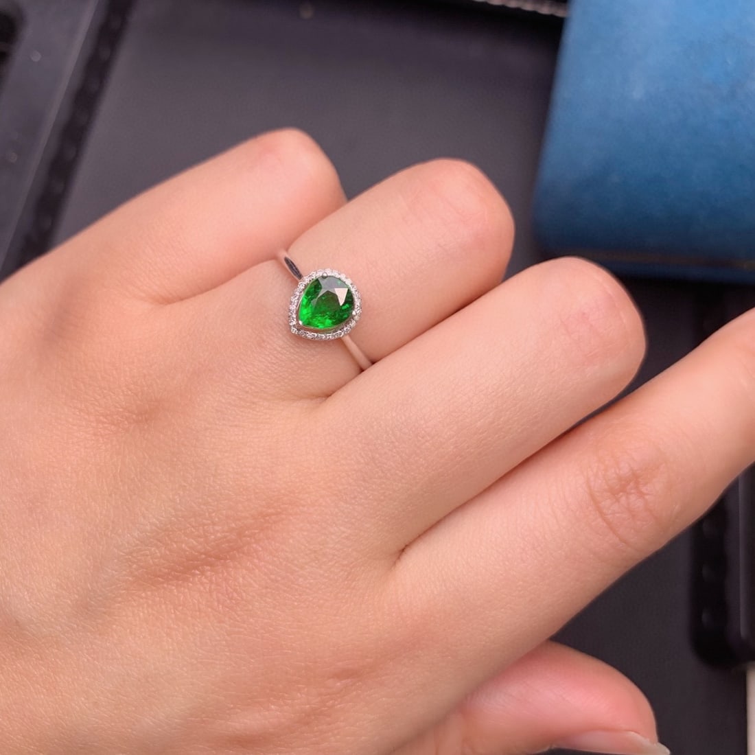 14k Gold 1.1 Ct Vivid Green Natural Tsavorite & Diamond Ring - 9