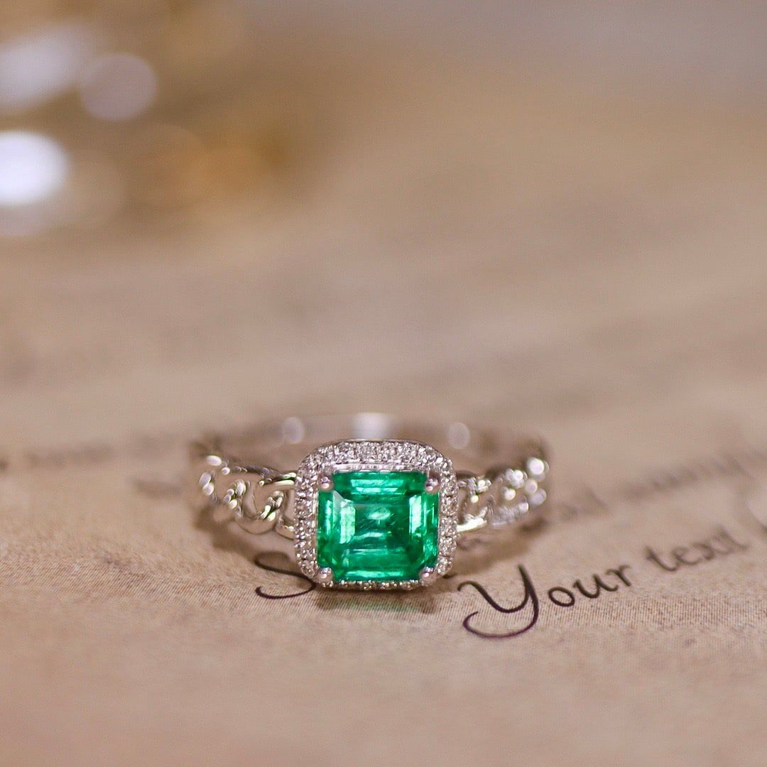 14k Gold 1.24 Ctw Vivid Green Natural Emerald & Diamond Ring: Ref:231130416 // gold content:14k gold // ring size:7. 25us // // main gemstone:emerald // shape:octagonal // carat weight:1. 12ct // color:vivid green // treatment:natural // // adjacent gemstone