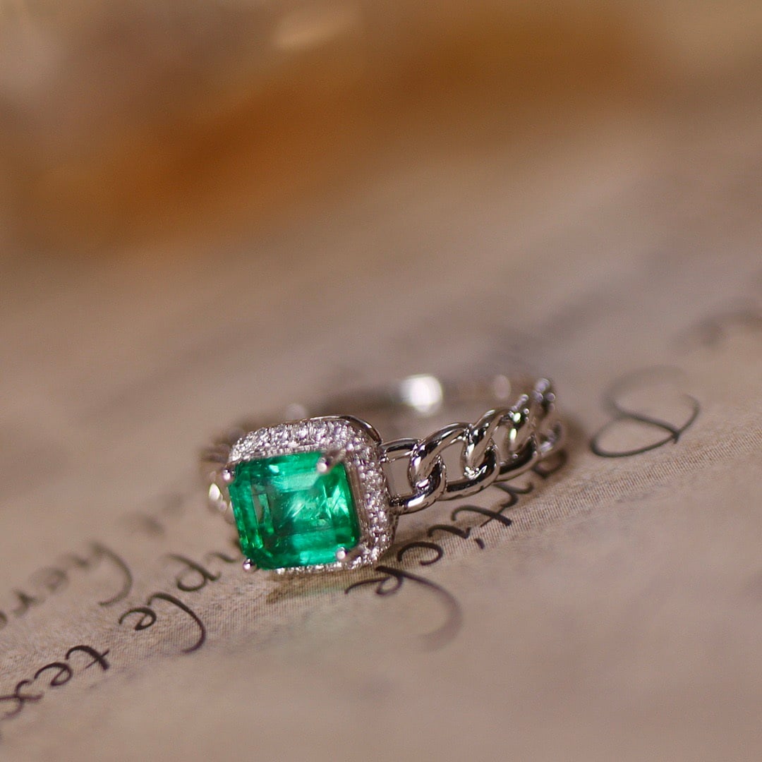 14k Gold 1.24 Ctw Vivid Green Natural Emerald & Diamond Ring - 3