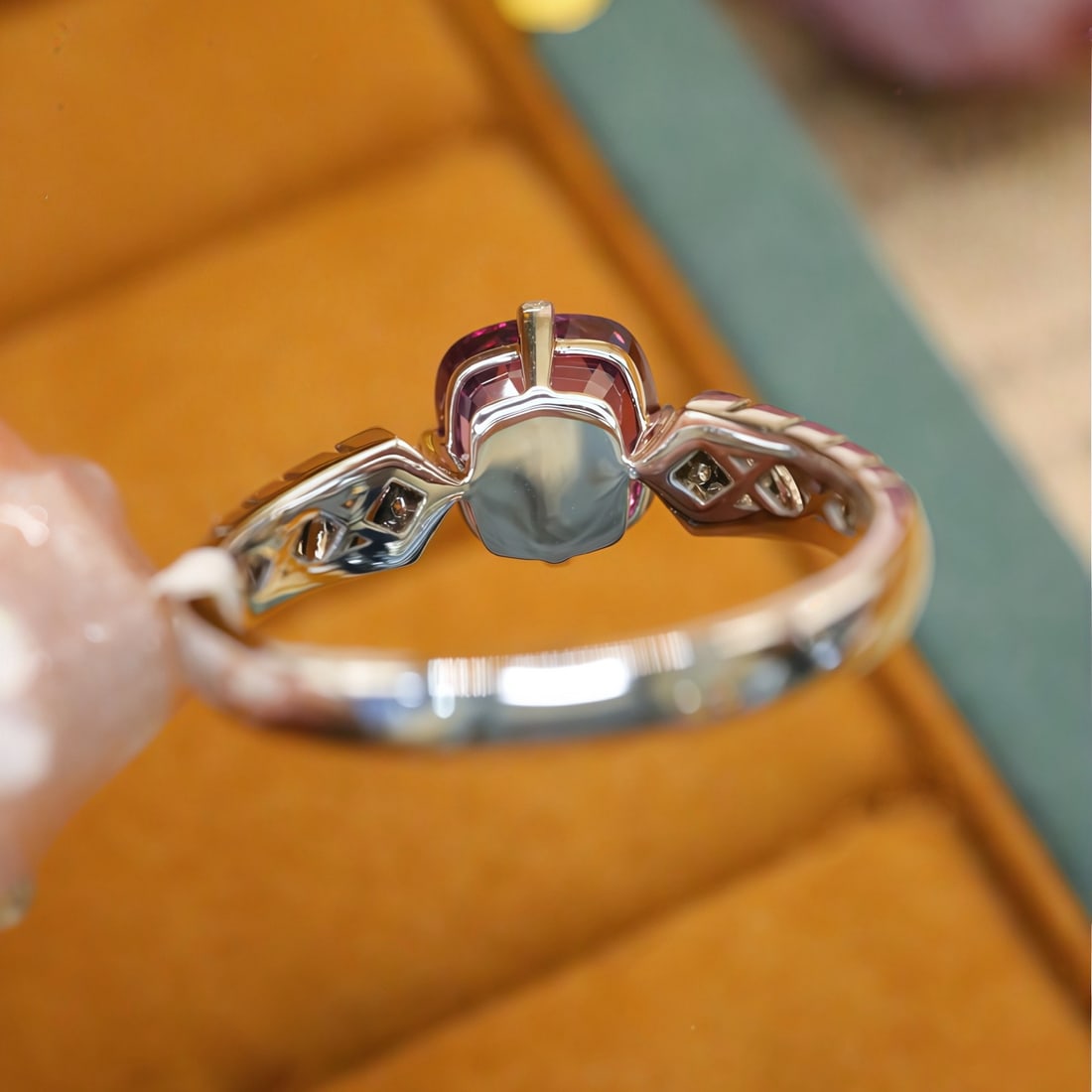 14k Gold 2.89 Ctw Natural Spinel & Diamond Ring - 4