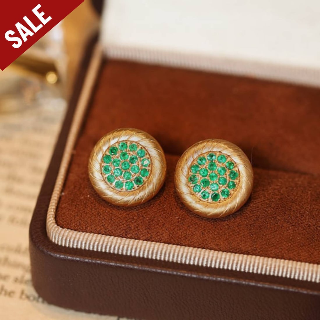 14k Gold 0.8 Ct Natural Emerald Earrings: "ref:230794049 // gold content:14k gold // main gemstone:emerald // shape:round // carat weight:0. 8ct // color:green // treatment:natural // cut grade:g // 