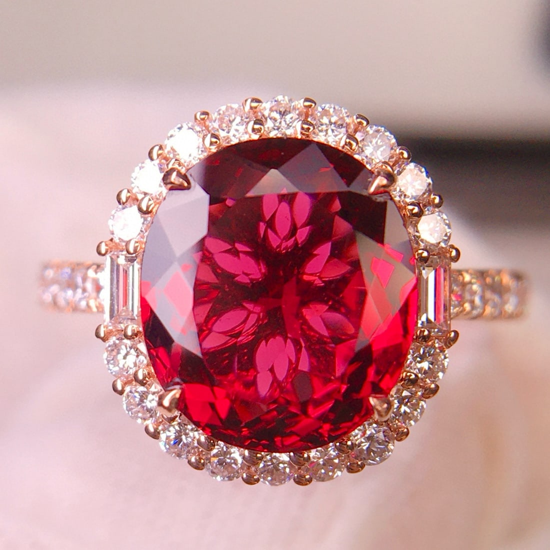 14k Gold 3.1 Ct Natural Tourmaline & Diamond Ring - 6