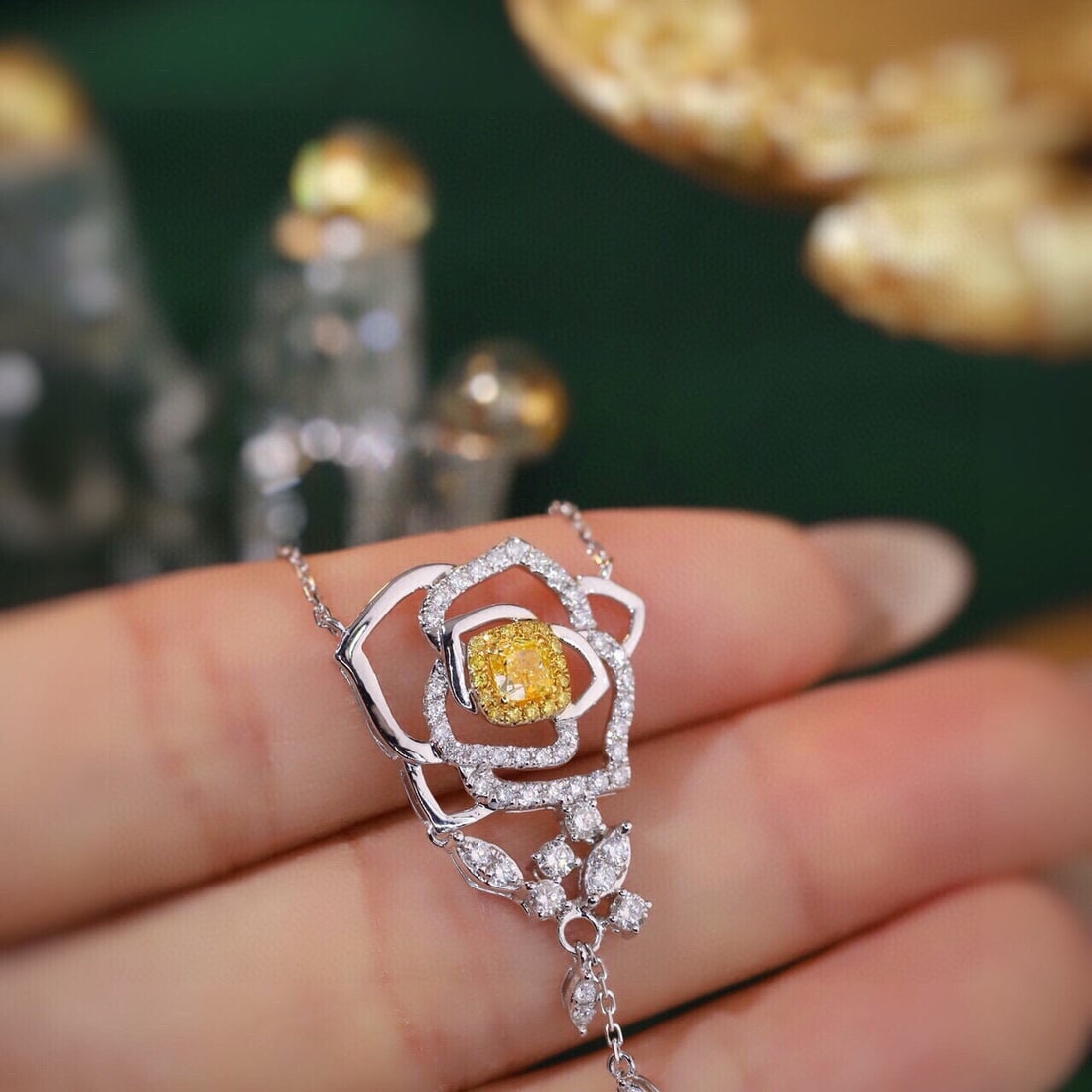 14k Gold 1.00 Ctw Natural Yellow Diamond & Diamond Necklace - 7