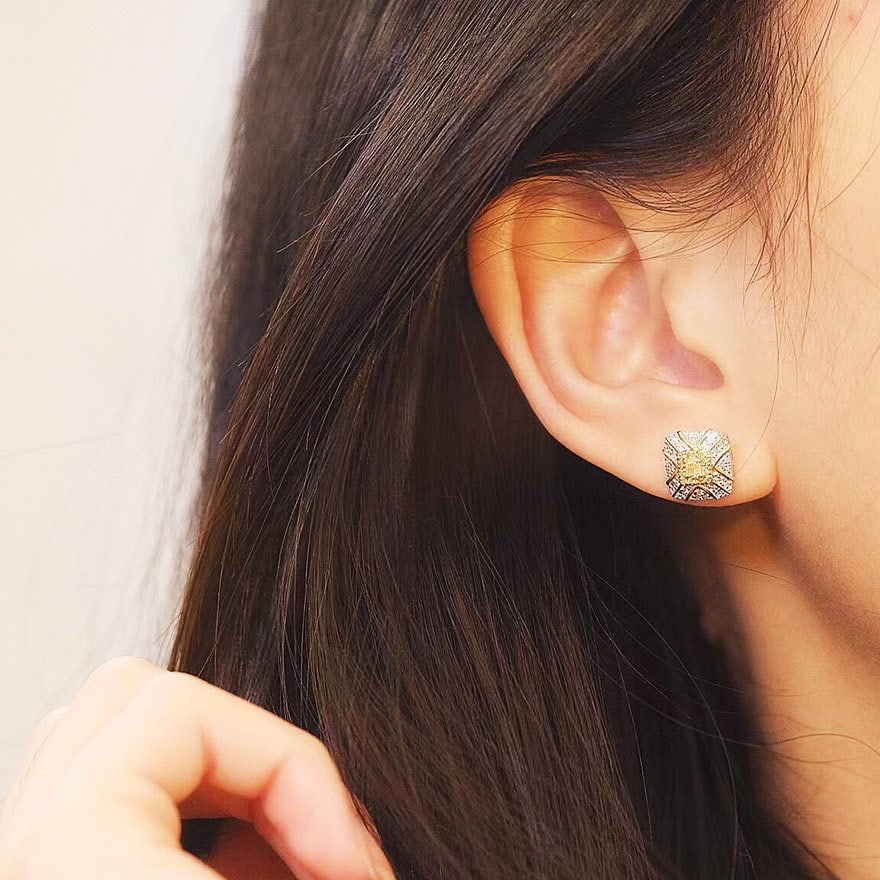 14k Gold 0.7 Ct Natural Color Diamond Earrings - 6