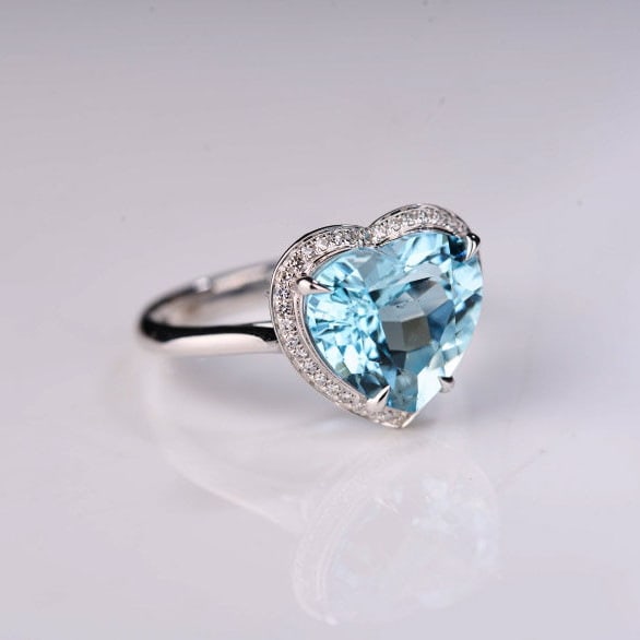 14k Gold 4.17 Ct Natural Aquamarine & Diamond Ring - 7