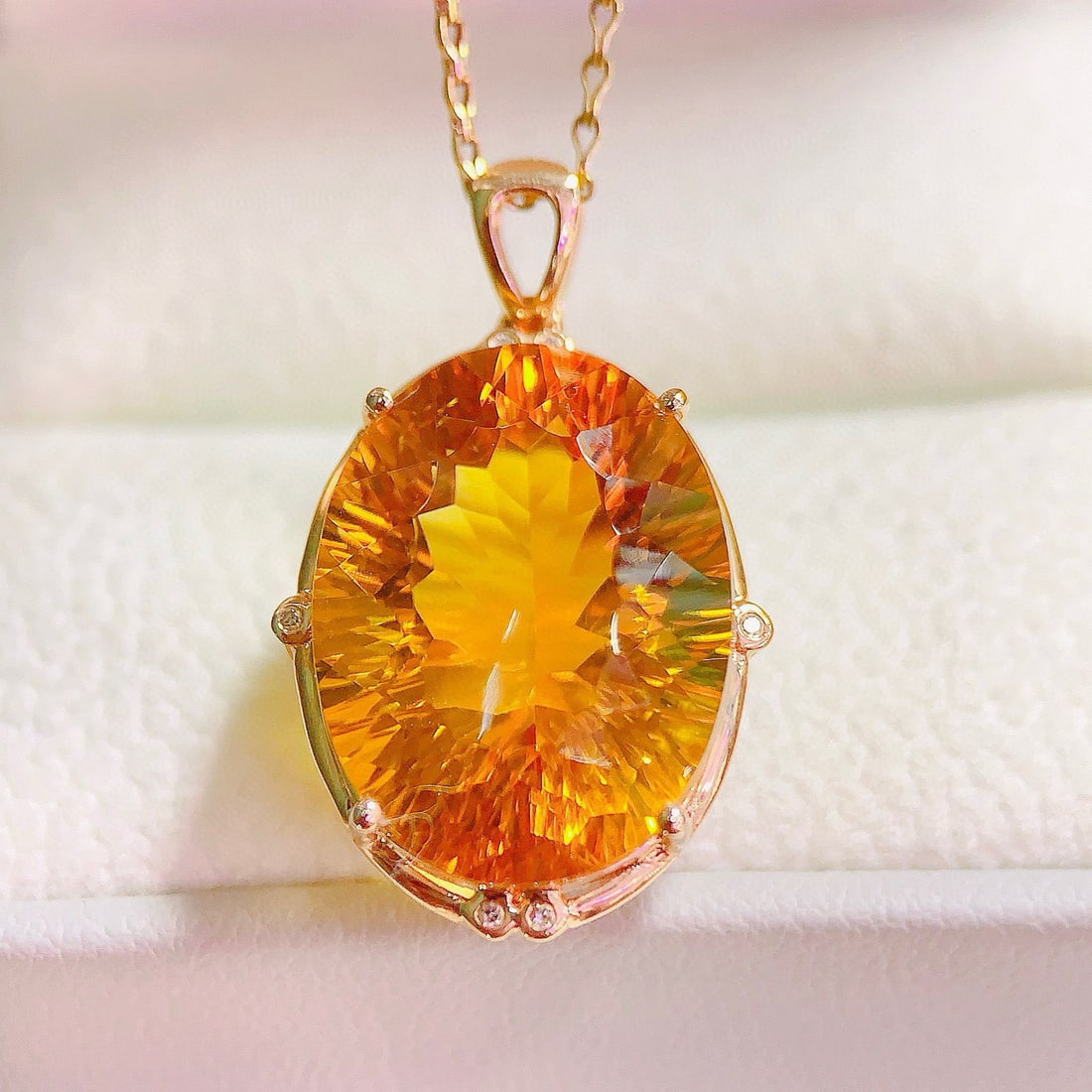14k Gold 15.07 Ctw Natural Citrine & Diamond Pendant( Without Chain ): Ref:231127111 // gold content:14k gold // main gemstone:citrine // shape:oval // carat weight:15. 05ct // color:yellow // treatment:natural // // adjacent gemstone 2 : diamond // number of stones:6
