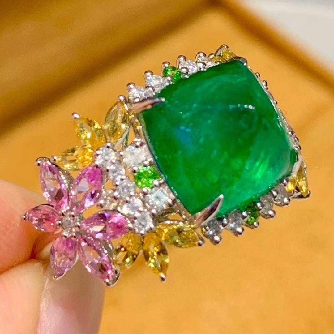 14k Gold 4.53 Ct Natural Emerald & Diamond Ring - 2