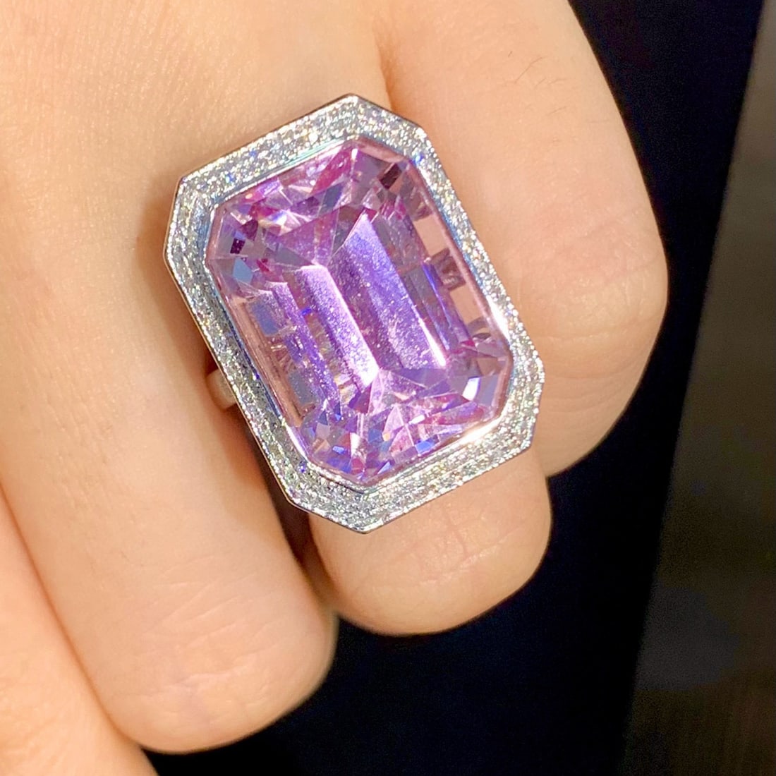 14k Gold 25.6 Ct Natural Kunzite & Diamond Ring - 6