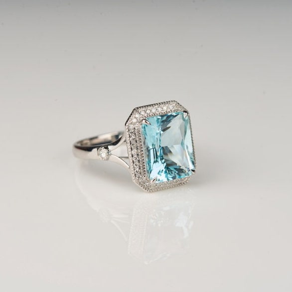 14k Gold 3.92 Ct Natural Aquamarine & Diamond Ring - 7