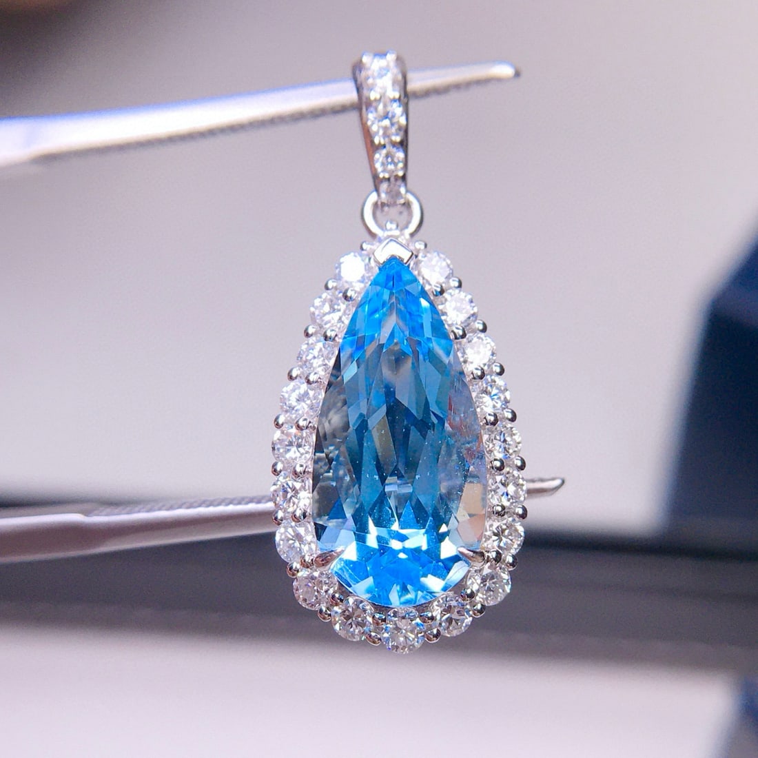 14k Gold 2.91 Ct Natural Aquamarine & Diamond Ring - 4