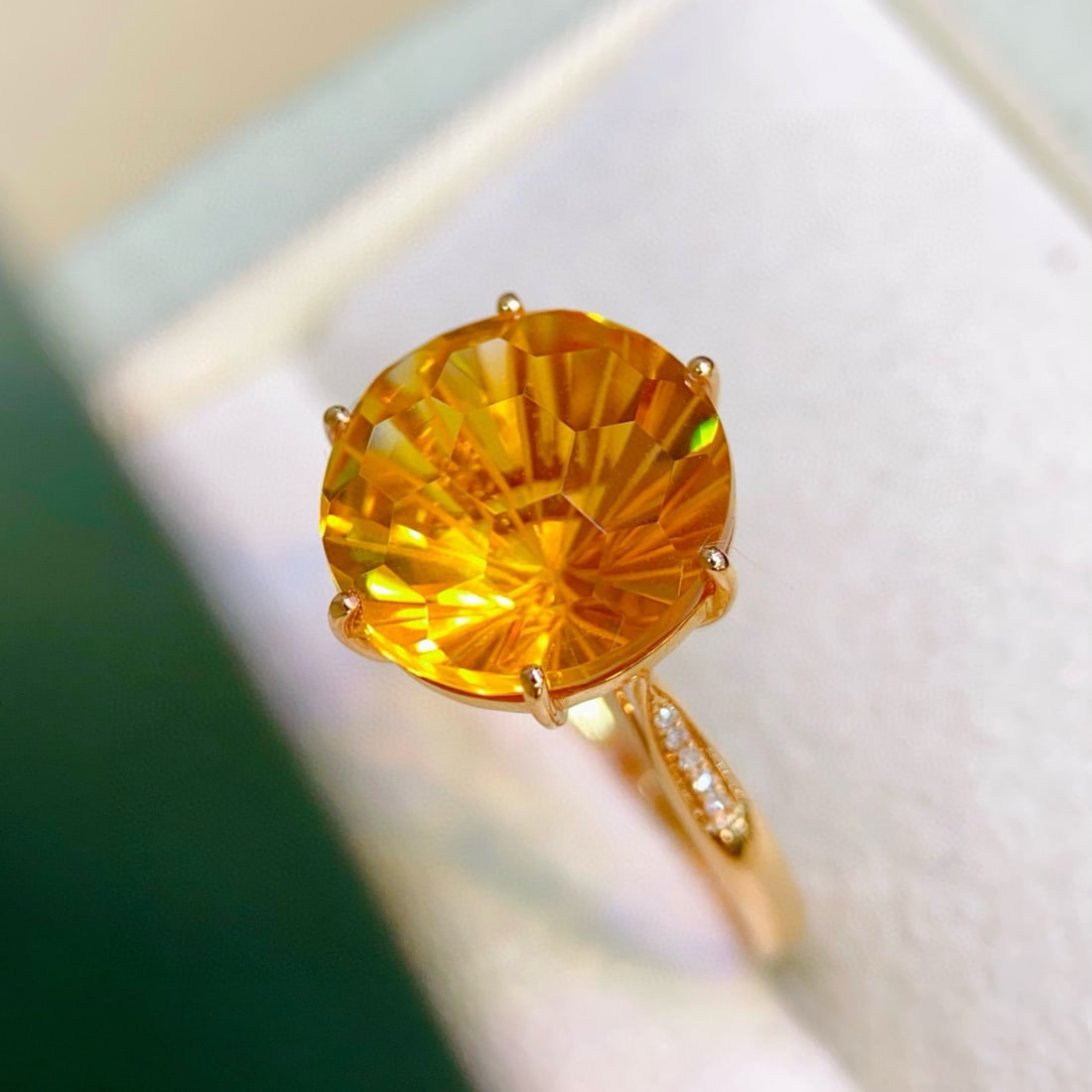 14k Gold 6.18 Ctw Natural Citrine & Diamond Ring: Ref:231127162 // gold content:14k gold // ring size:7. 25us // // main gemstone:citrine // shape:round // carat weight:6. 15ct // color:yellow // treatment:natural // cut grade:g // // adjacent